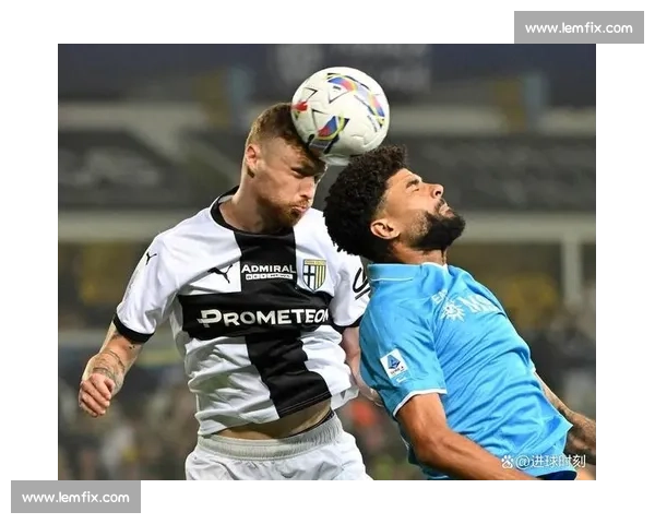 回看那不勒斯争议点球:VAR 沉默下的意甲变局 回看那不勒斯争议点球:VAR 沉默下的意甲变局