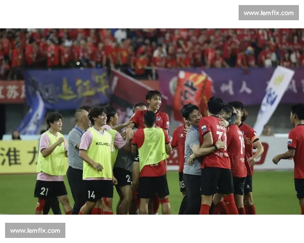 苏超点燃经济引擎:十三市竞逐消费新赛道