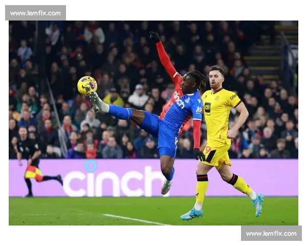 裁判视角直击!奥利塞奔袭半场破曼联,顶级速度震撼全场