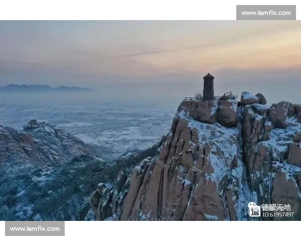 洪流中的脊梁:担当与温情铸就生命防线